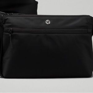 Lululemon cross body